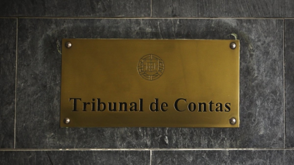 Tribunal de Contas confessa avaliar compra de ações dos CTT pela Parpública