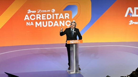 "Governo da AD é o único que vamos viabilizar". Melo discursa na convenção da AD e tece críticas ao BE e Chega