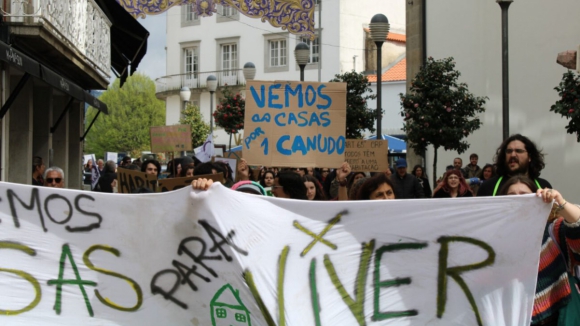 Direito à habitação mobiliza manifestações no Porto, Braga e Viseu este sábado