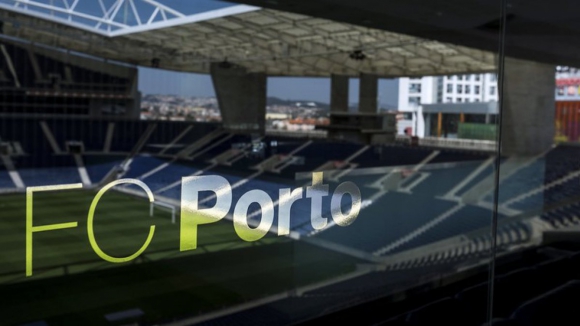 FC Porto emite comunicado sobre diligências que resultaram na detenção de dois funcionários