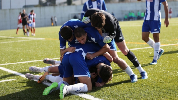 FC Porto (Sub-17): Juniores B goleiam em Matosinhos