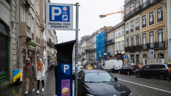 Câmara do Porto vota compensar concessionária por perda de lugares de estacionamento