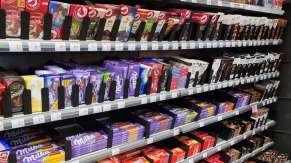 Lote de chocolate retirado do mercado português por suspeita de "fragmentos de plástico"