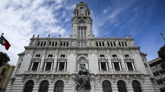 Câmara do Porto aguarda visto do TdC para avançar com contrato da videovigilância