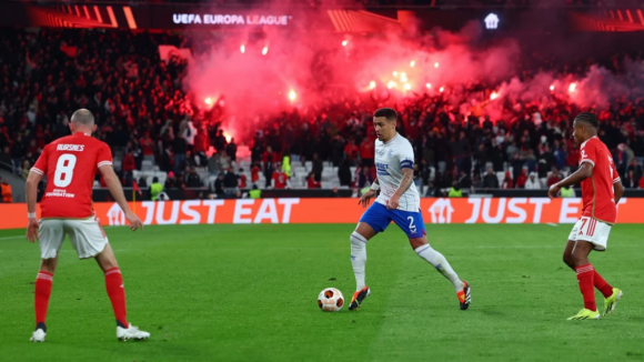 Adepto escoc&ecirc;s morre em Lisboa em noite de jogo com Benfica. PJ investiga o caso