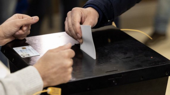 Anulados mais de 40% dos votos de emigrantes nestas eleições legislativas