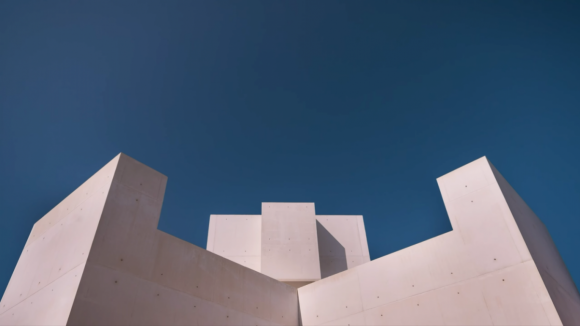 "Templo" de &Aacute;lvaro Siza e Mosteiro de Le&ccedil;a abrem ao p&uacute;blico em junho