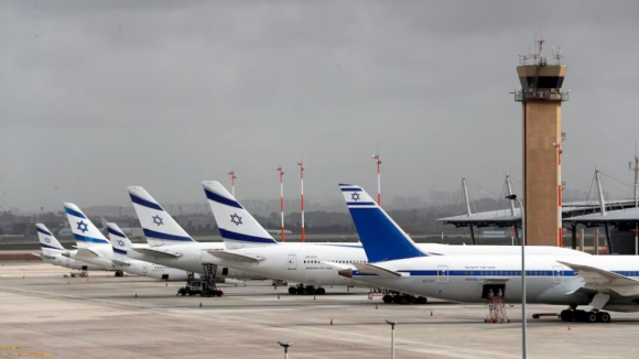 Israel encerra espaço aéreo depois de ataque do Irão