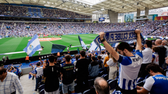 FC Porto: Eis o &ldquo;onze&rdquo; dos Drag&otilde;es para o cl&aacute;ssico com o Sporting