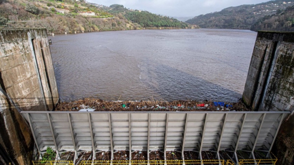 IMI das barragens. Movimento de Miranda exorta novo Governo a liquidar os impostos