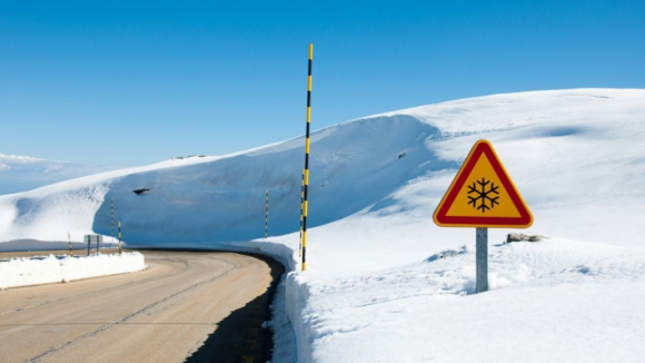 Três distritos do Norte sob aviso amarelo devido à queda de neve