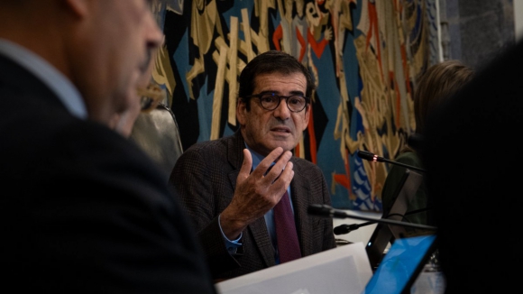 "Ao mesmo tempo que n&oacute;s queremos imigrantes, n&atilde;o somos capazes de os acolher", aponta Rui Moreira