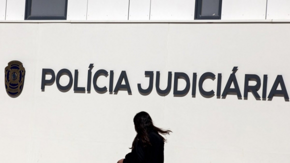 Suspeito de esfaquear homem em Vila Real fica de pulseira eletr&oacute;nica