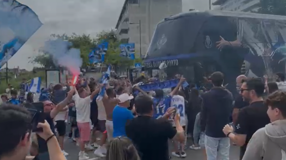 FC Porto: O mar 'azul e branco' na partida dos 'Dragões' rumo ao Jamor