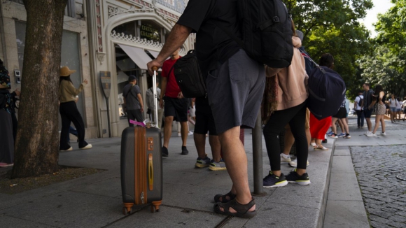 Obras na rua da Livraria Lello começam terça-feira e duram três meses