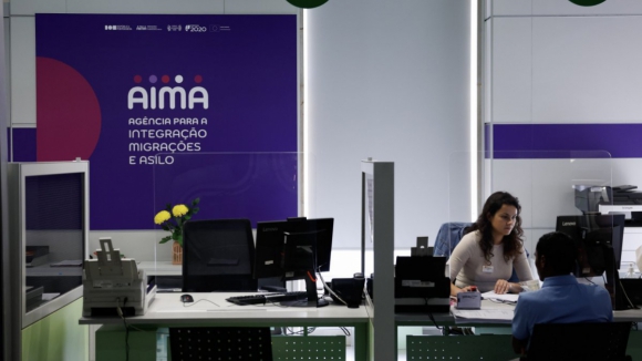 Cerca de uma centena de funcionários pede para sair da AIMA