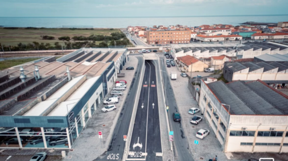 Bairro piscat&oacute;rio de Espinho j&aacute; tem a funcionar passagem&nbsp;inferior rodovi&aacute;ria sob o comboio