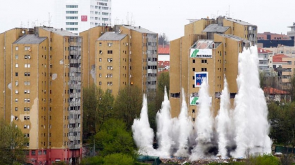 Executivo do Porto discute prorrogar &uacute;ltimo pagamento do fundo do bairro do Aleixo