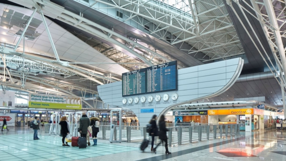 Aeroportos nacionais com mais passageiros. Porto cresce acima da média
