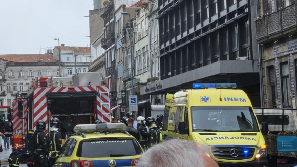 Cinco pessoas queimadas com ácido nítrico no Porto