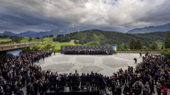 "Pôr fim à guerra". Cimeira para a Paz na Ucrânia termina este domingo na Suíça