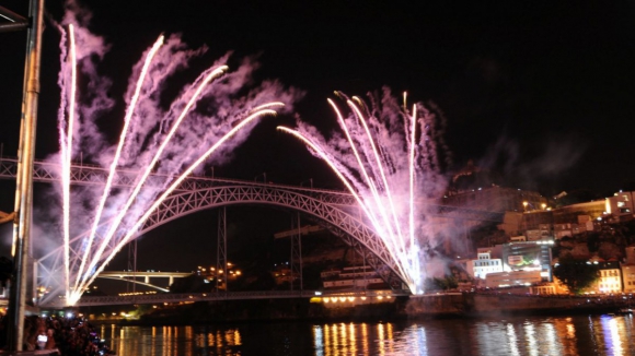 Fogo de artifício das festas de São João no Porto pode não ser lançado