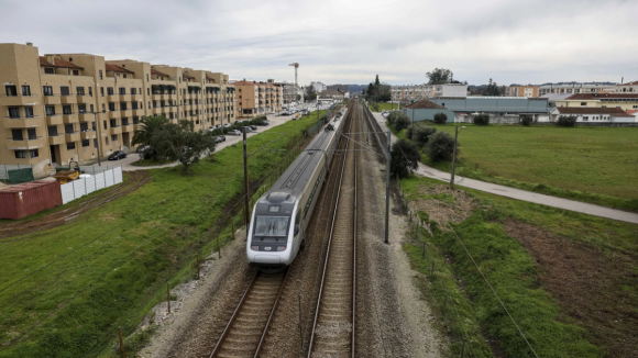 Circulação condicionada na Linha do Norte devido a atropelamento ferroviário em Espinho