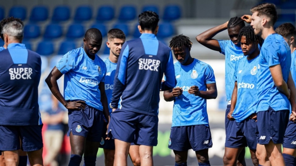 FC Porto B: 27 atletas no estágio dos "bês"