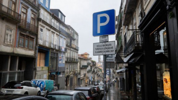 Moreira proíbe estacionamento à superfície e garante uso do parque que autarquia adquire no Centro Histórico