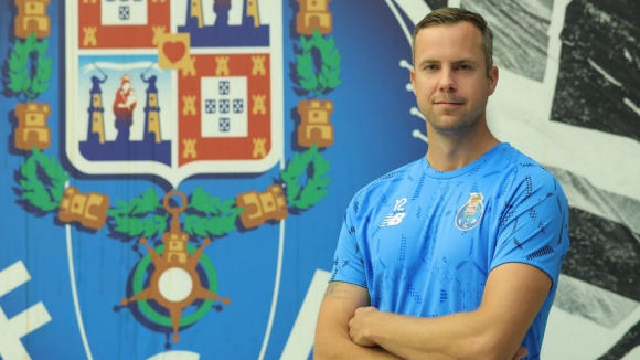 FC Porto (Andebol): Sebastian Abrahamsson assina até 2025