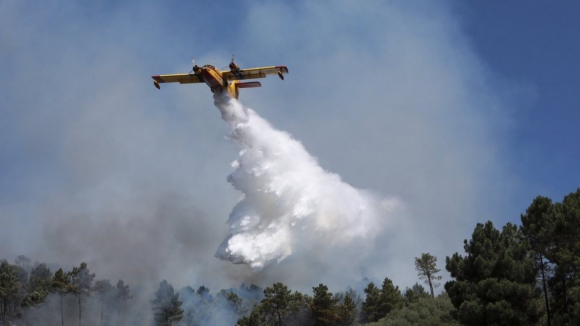 Portugal compra dois aviões para evitar fogos como os de 2017 com apoio de Bruxelas