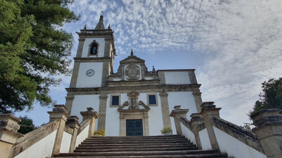 Ponte da Barca lança concurso para restaurar igreja matriz por 249 mil euros