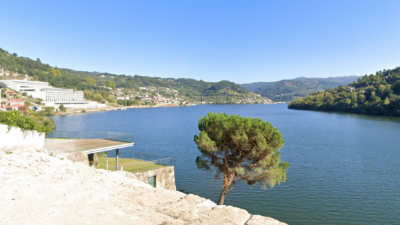 Corpo encontrado a boiar no Rio Douro em Baião