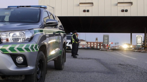 Emigrantes recebidos em Vilar Formoso com conselhos sobre segurança rodoviária