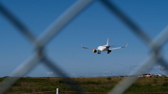 Tráfego aéreo na Europa ultrapassa níveis pré-pandemia no primeiro semestre