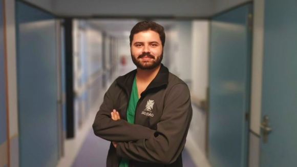 Médico do Hospital São João destacado na Lista Forbes dos 30 jovens com maior destaque no país