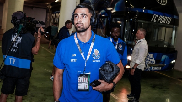 FC Porto: As imagens da chegada dos jogadores ao Est&aacute;dio Municipal de Aveiro