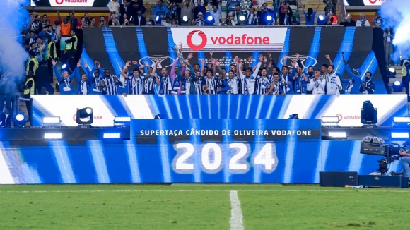 FC Porto: Supernatural. Supertaça em destaque na Revista Dragões