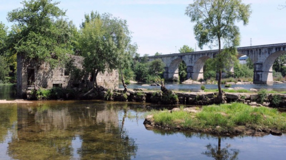 Praia fluvial em Braga vai dar palco a uma sessão de cinema ao ar livre