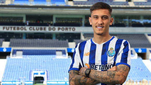 FC Porto: Felipe Silva reforça a equipa B