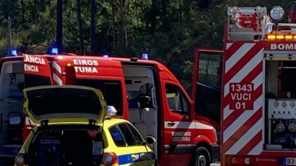 Um morto e um ferido grave em colisão entre ligeiro e motociclo em Gaia