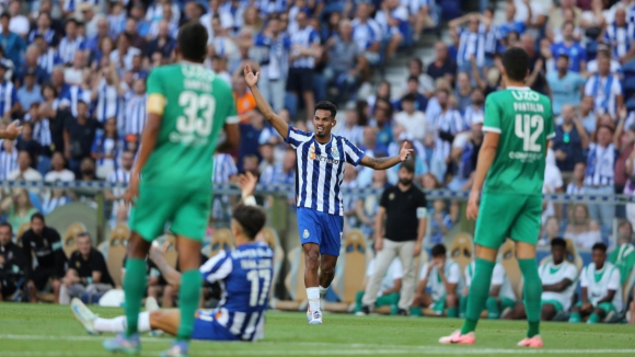 FC Porto: Arte e engenho de Galeno e Nico González valem vantagem 'azul e branca' ao intervalo