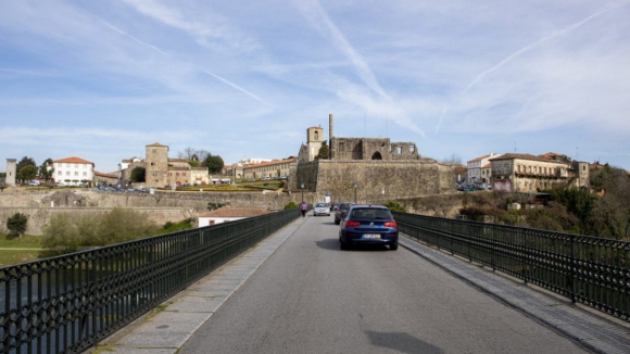 Já há data para a reabertura da Ponte Medieval de Barcelos