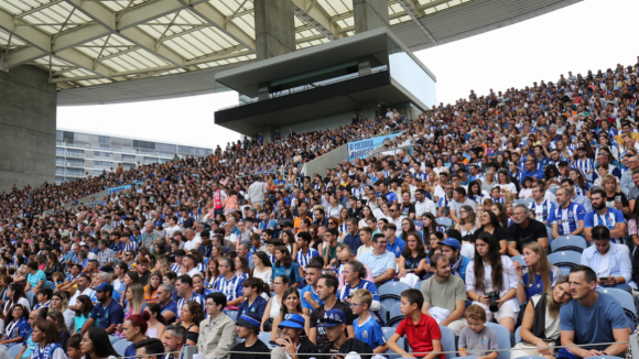 FC Porto bate recorde de assistência de jogos de futebol feminino em Portugal