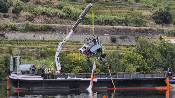 Ministério Público instaura inquérito à queda de helicóptero no Douro que vitimou cinco militares da GNR 