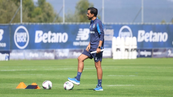 FC Porto B: João Brandão orientou treino vespertino