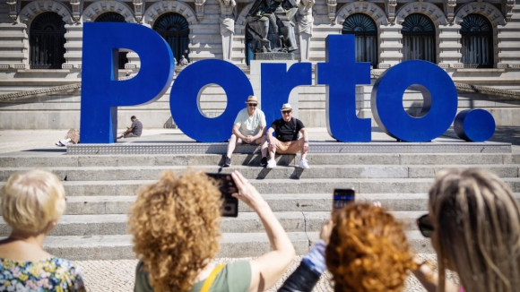 Moreira quer turistas a pagar três euros por noite no Porto