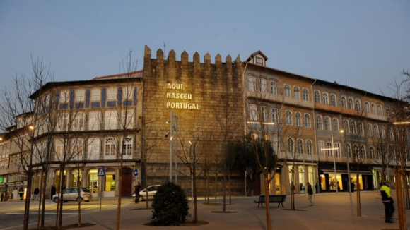 Manifestação nacionalista e concentração antifascista a 5 de outubro em Guimarães