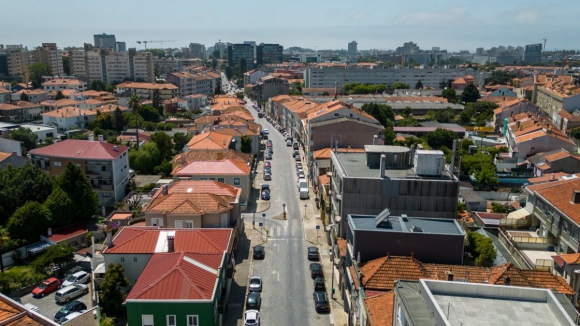 Obras vão cortar circulação automóvel na Rua de Pedro Hispano no Porto