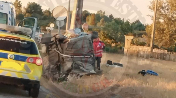 Dois mortos em despiste de viatura em Almeida